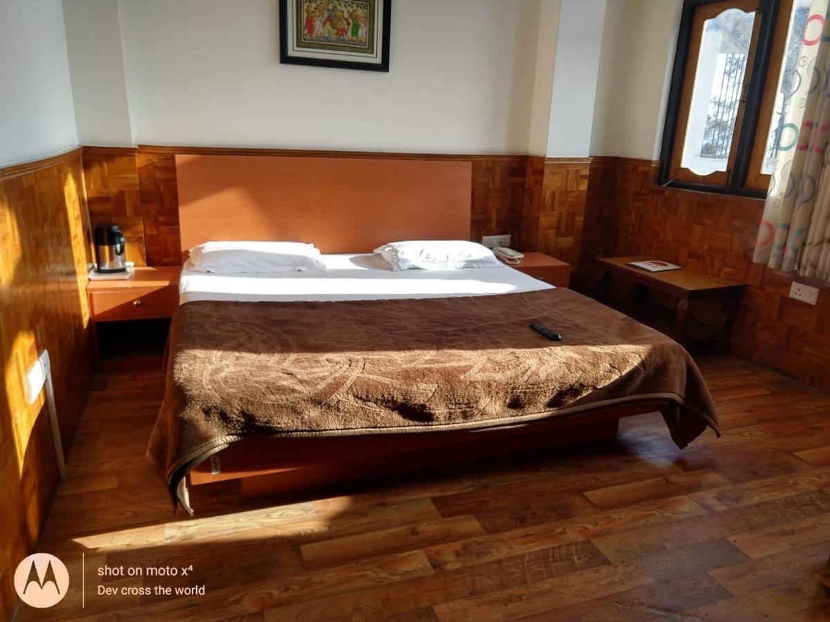 Bon Hotel Crystal Palace Ґанґток Екстер'єр фото